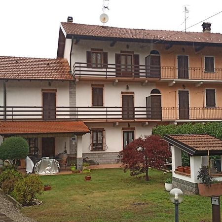 Hotel La Luna Nel Pozzo Castelletto sopra Ticino Exterior foto