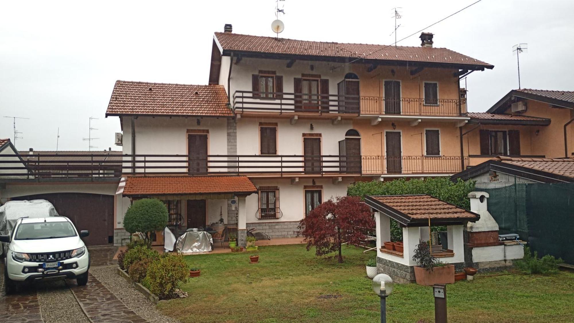 Hotel La Luna Nel Pozzo Castelletto sopra Ticino Exterior foto