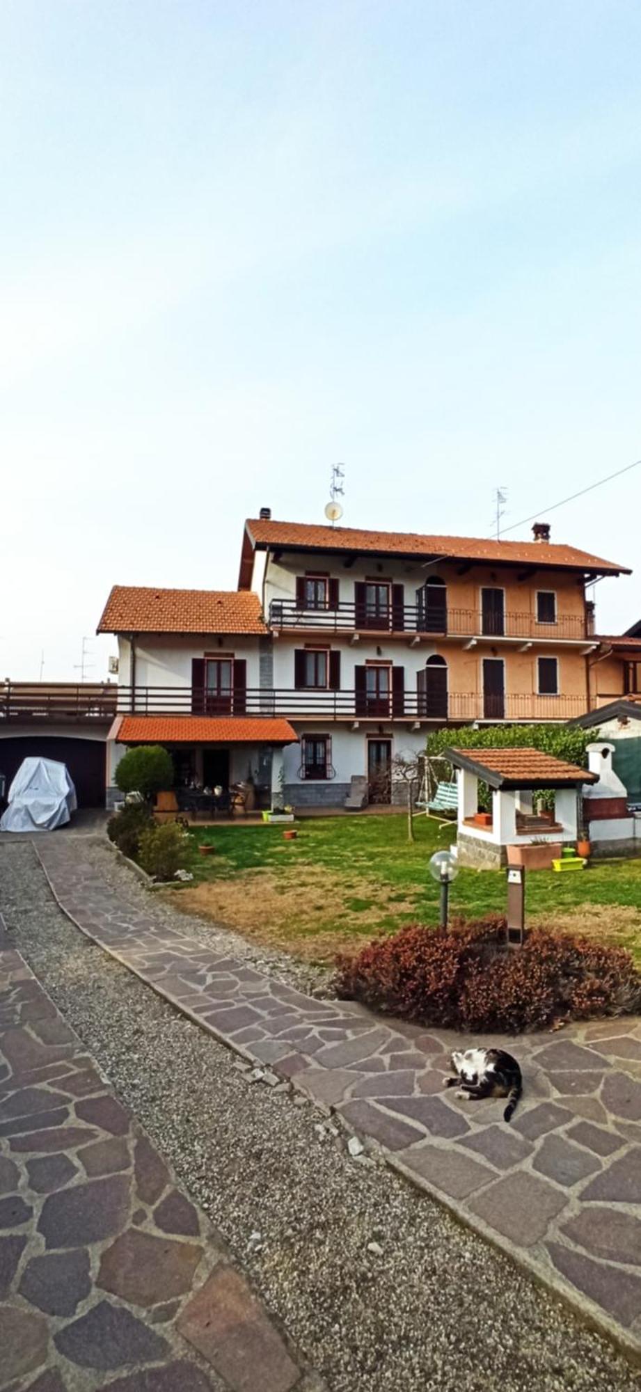 Hotel La Luna Nel Pozzo Castelletto sopra Ticino Exterior foto